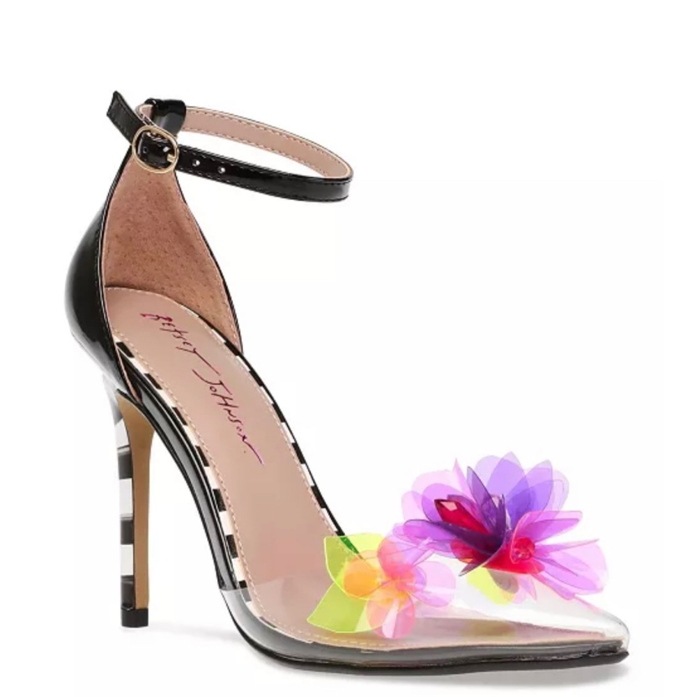 Betsy Johnson Landyn heel